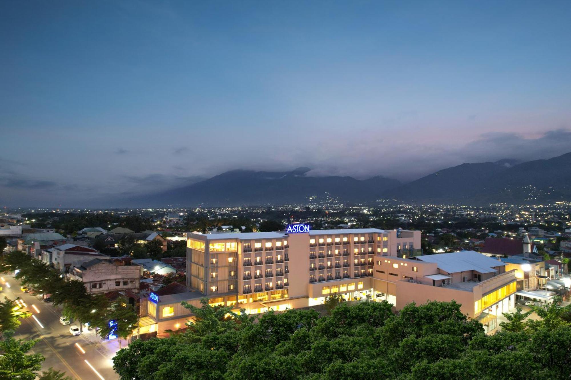 Aston Palu Hotel & Conference Center Экстерьер фото